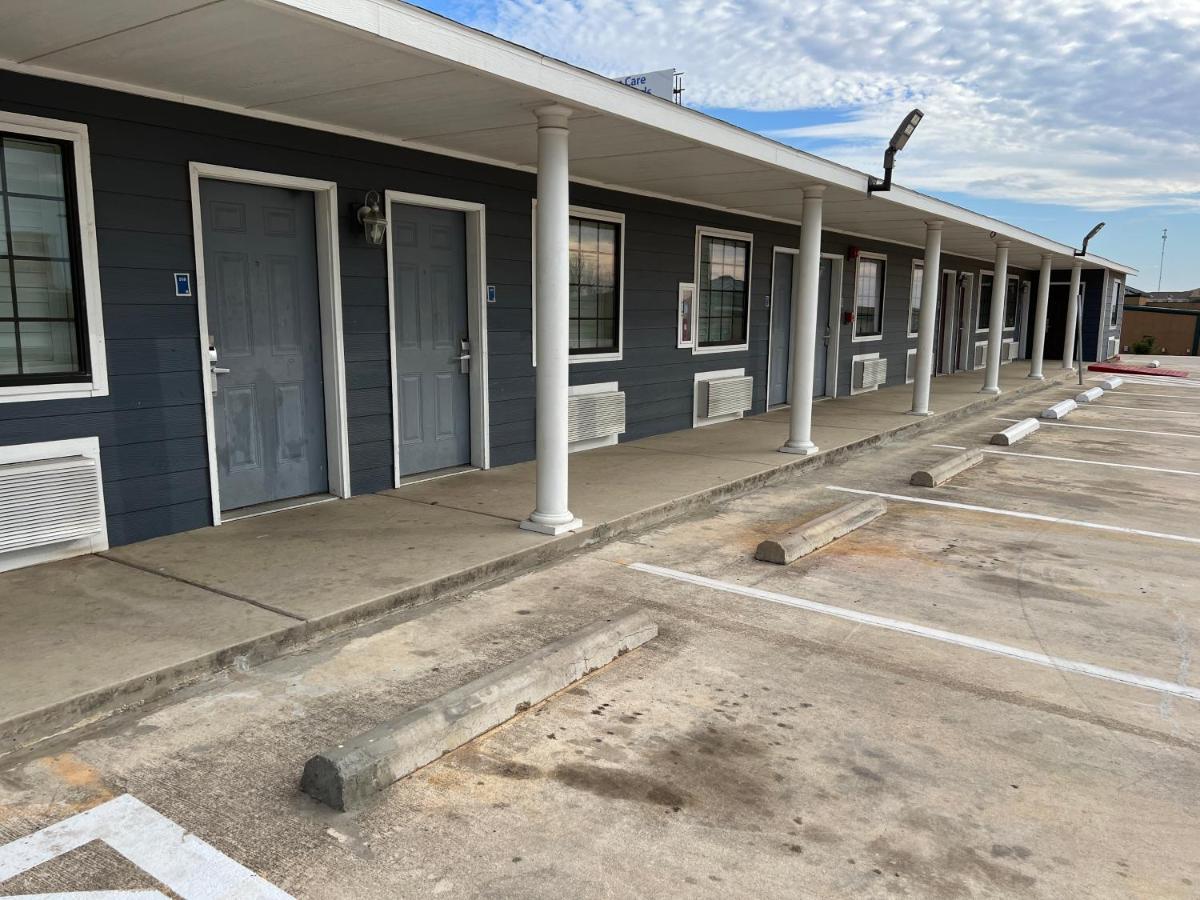 Hotel Bien Venido Pearsall Dış mekan fotoğraf