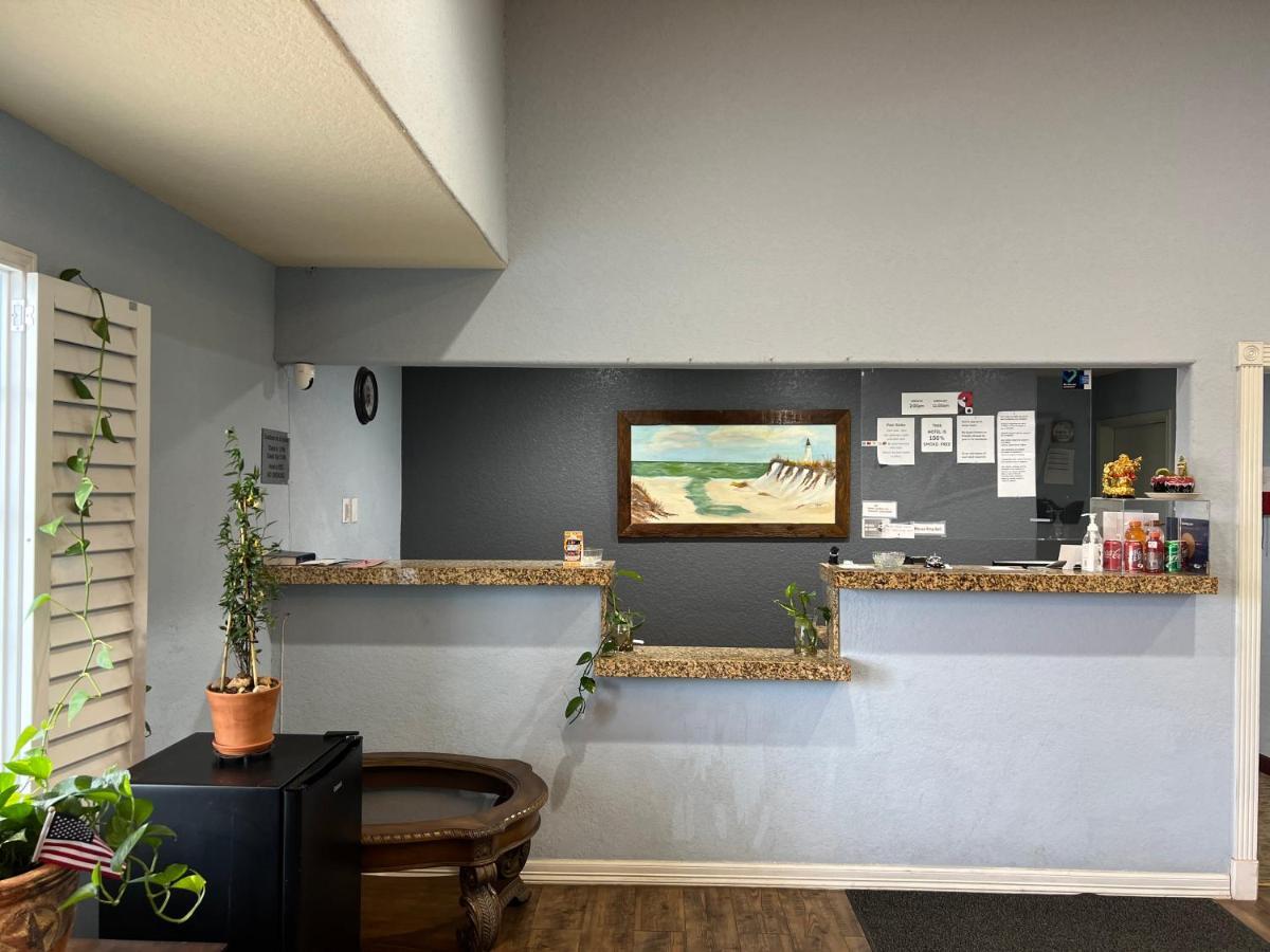 Hotel Bien Venido Pearsall Dış mekan fotoğraf