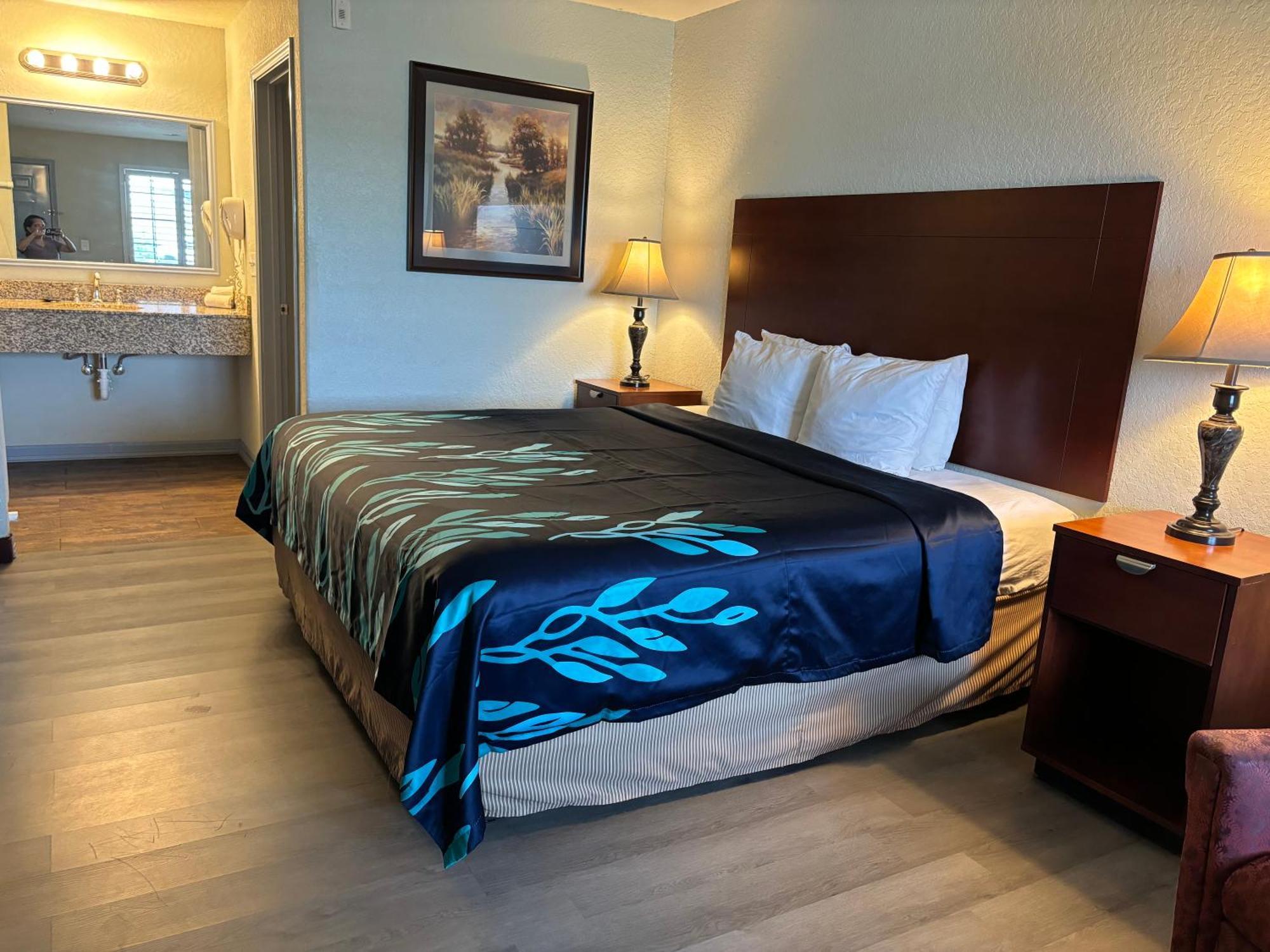 Hotel Bien Venido Pearsall Dış mekan fotoğraf